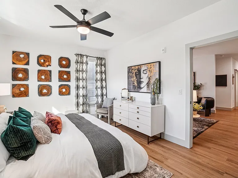 Arden Pines Luxury Apartments — Photo 56