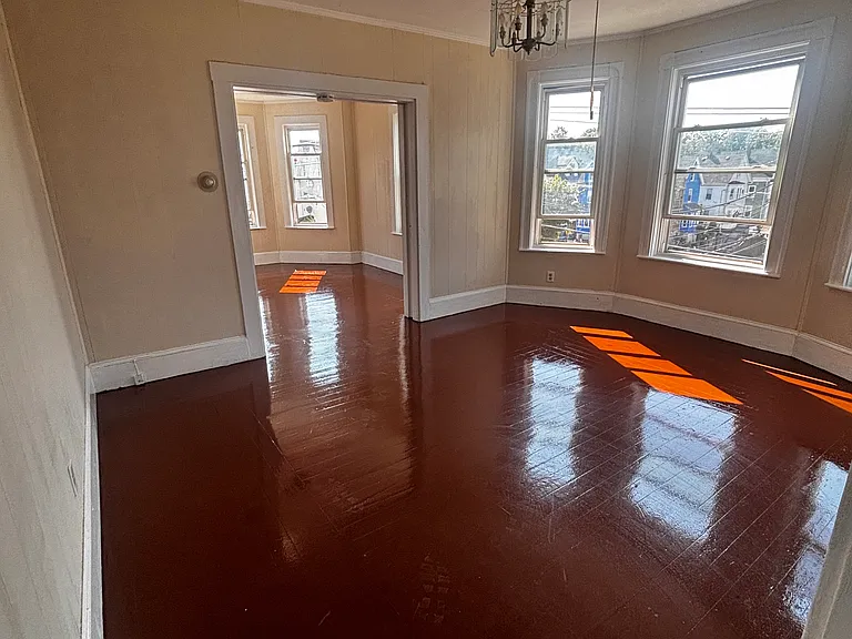 65-65A Chatham St #3 — Photo 6