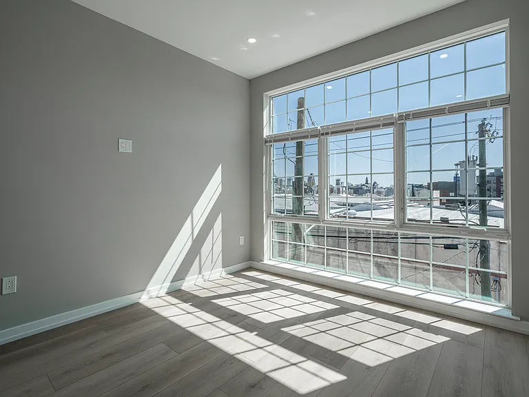 2401 Washington Ave — Photo 42