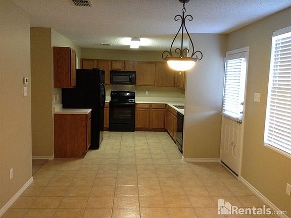 5th image of 1621 Sierra Meadow Ln