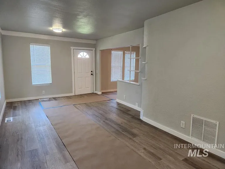 522 N 9th St — Photo 15