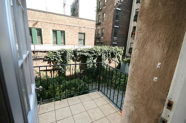 Rented by Harlem Lofts | media 42