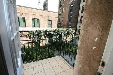 Rented by Harlem Lofts