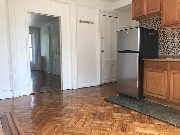 3rd image of 1086 Bushwick Ave APT 5