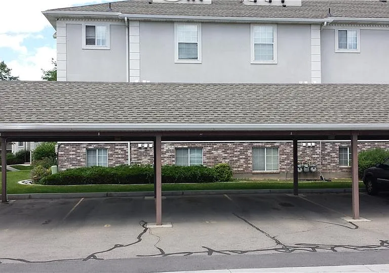 1050 S Orem Blvd #44 — Photo 20