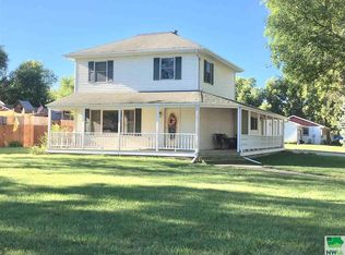 602 E Washington St, Elk Point, SD 57025