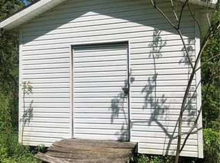 706 E Brady Rd, Kittanning, PA 16201