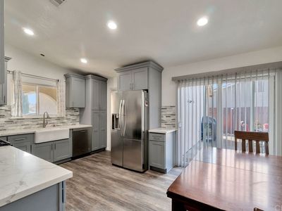 4834 N Lakewood Dr, San Bernardino, CA, 92407