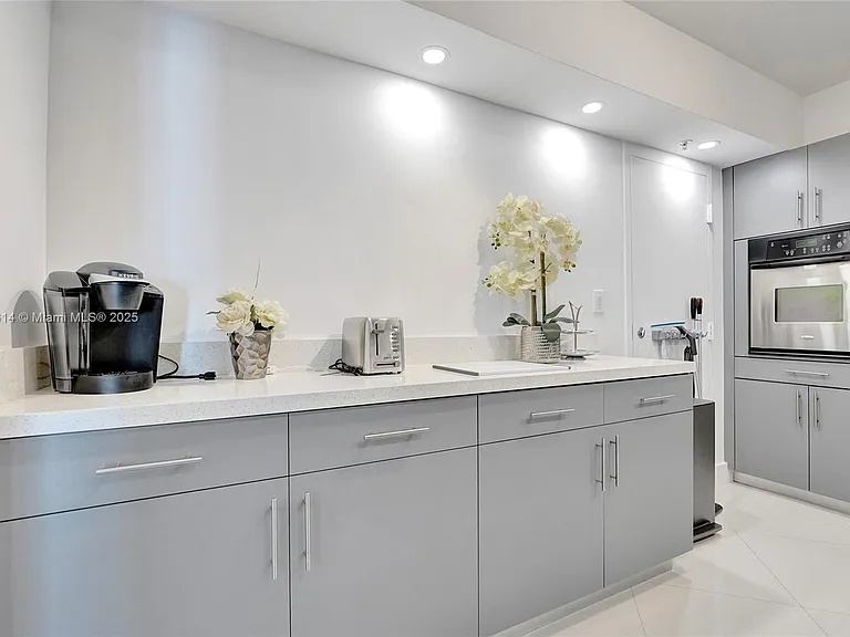 4001 S Ocean Dr #16P — Photo 49