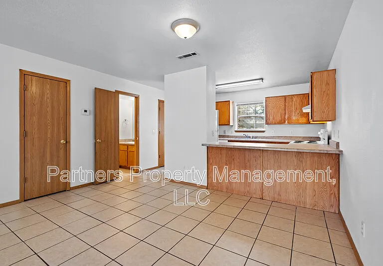 888 S Curtis Ave #1 — Photo 9