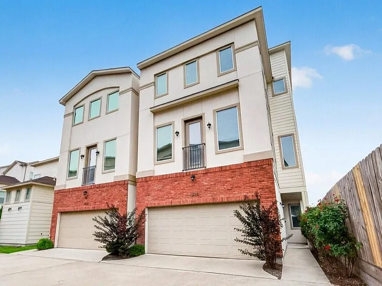 1202 Cedarpost Tree Springs Pl — Photo 3