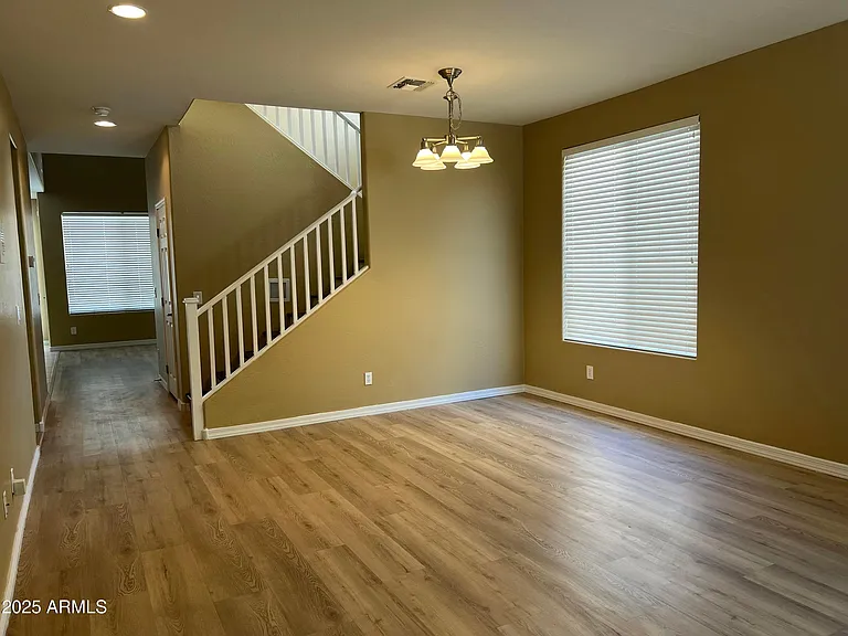 6734 W Blackstone Ln — Photo 5