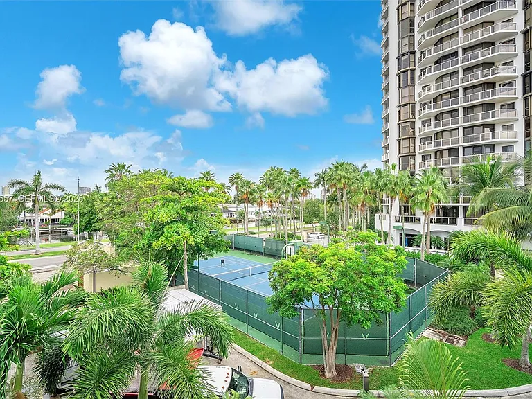 21391 Marina Cove Cir #14-K — Photo 32