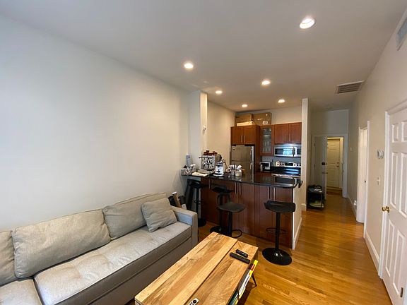 2nd image of 15 Garrison St APT 7