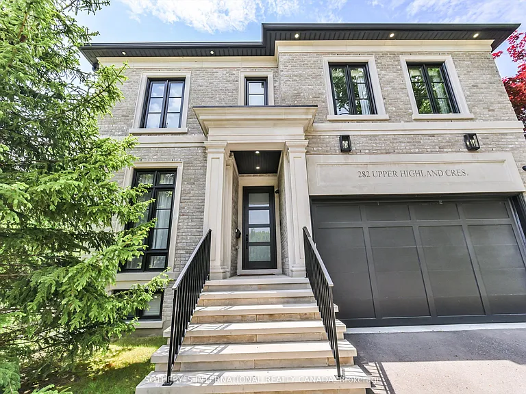 282 Upper Highland Cres — Photo 30