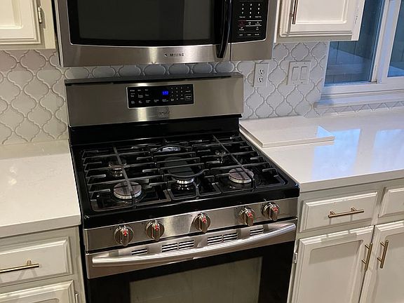 5th image of 3305 Soda Canyon Dr