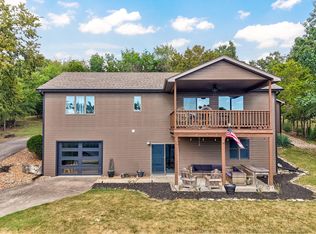313 Lakefront Cir, Kimberling City, MO 65686