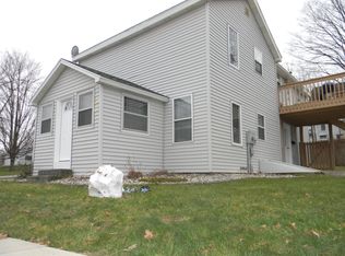 636 E Grand River Ave, Portland, MI 48875