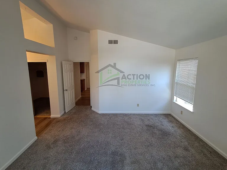 3835 Hunters Glen Pl — Photo 56