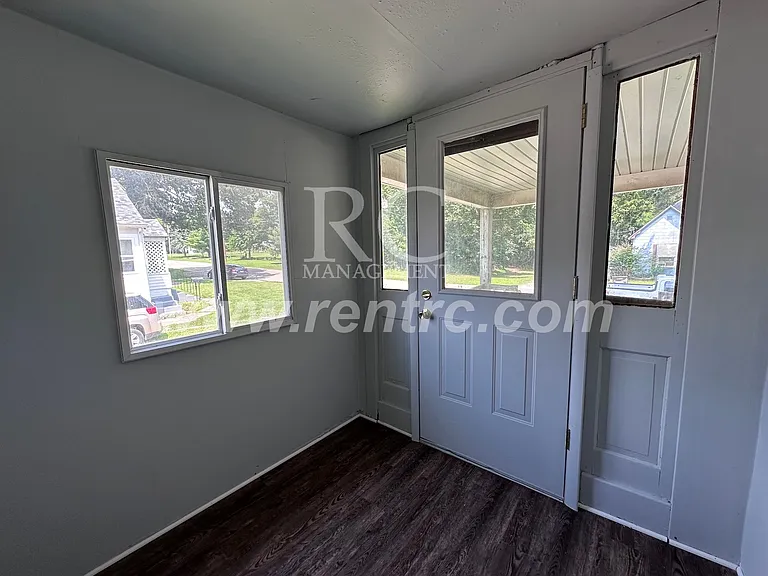 15 N Jefferson St #N — Photo 7