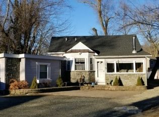 5 Topaz Ln, Lake Hopatcong, NJ 07849