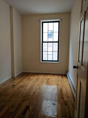 Rented by Brownstone Property Group | media 15