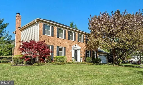 2208 Halter Ln Photo 1