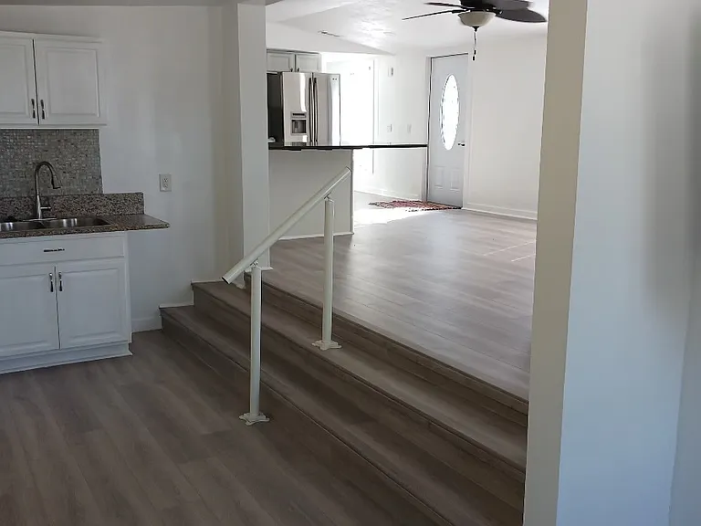 168 Sunset Ln — Photo 4