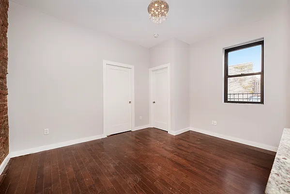 Rented by BH Brokerage Group | media 10