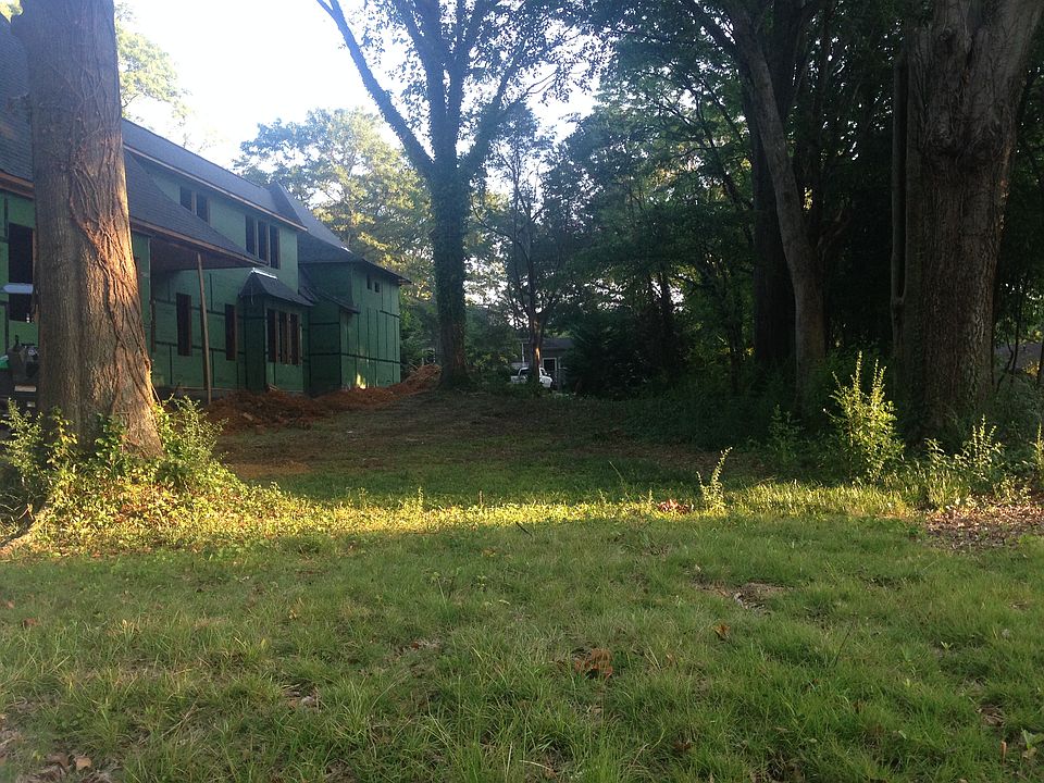 2nd image of 1100 Euclid Ave