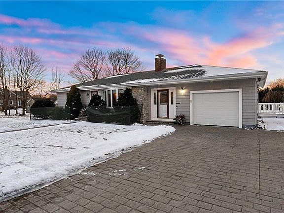 2nd image of 29 Robert St