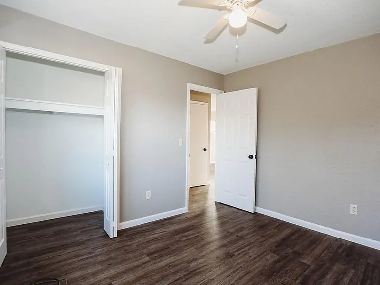 494 N Main St #B — Photo 10