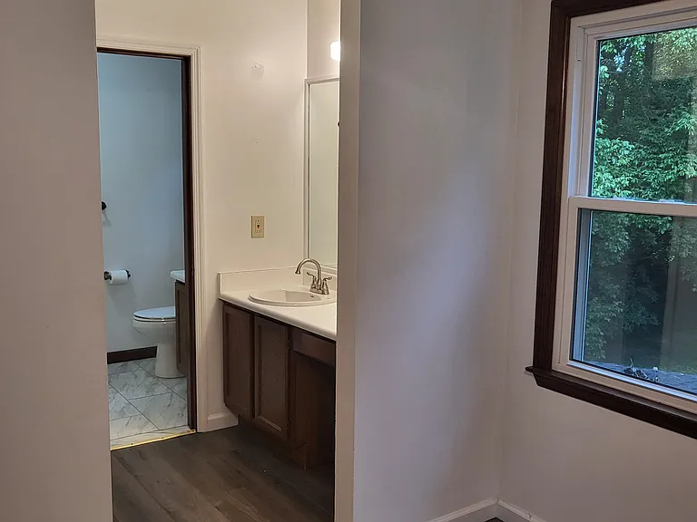 Ensuite