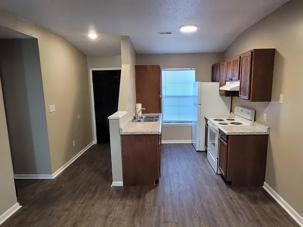 2613 Stewart Dr #A, Raleigh, NC 27603