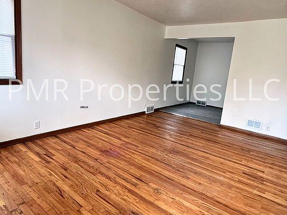 4th image of 4461 Redman Ave #4461