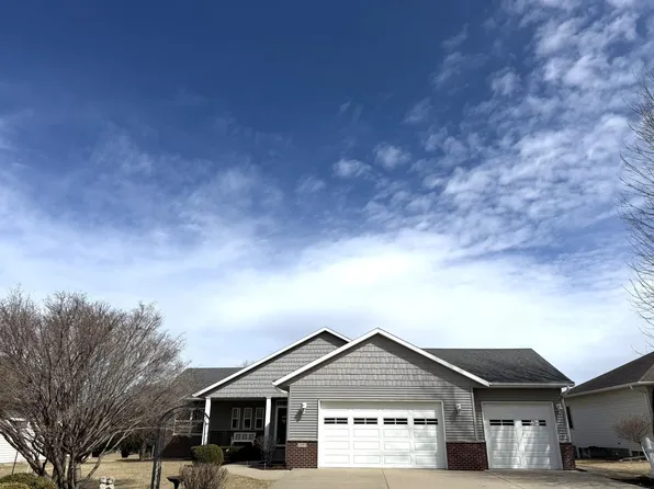 2085 Field Stone Ave SE, Owatonna, MN 55060