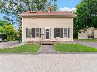 48 Brayton Ave, Warwick, RI 02886