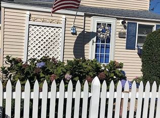 41 Swan Ave, Old Lyme, CT 06371