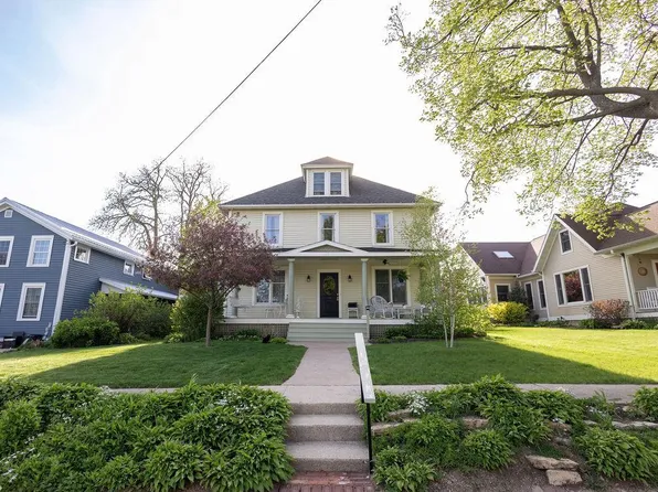 212 North Iowa Street, Mineral Point, WI 53565
