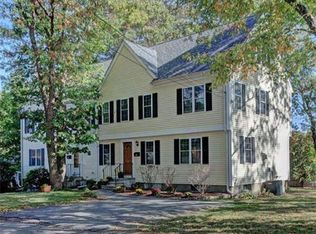 16 Rhodes Pl, Hingham, MA 02043