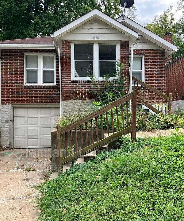 4618 June Ave