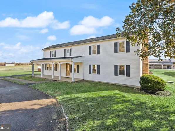 10733 Parkgate Dr, Nokesville, VA 20181