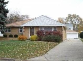 445 S Walnut St, Bensenville, IL