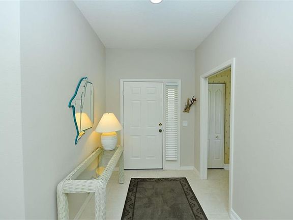 4th image of 118 Woodbridge Dr #6