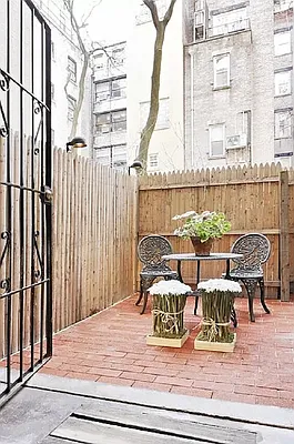 Rented by Corcoran | media 21