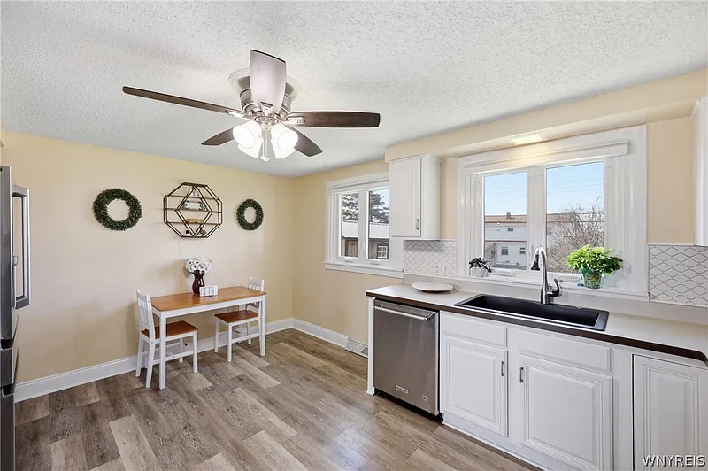 Thumbnail 13