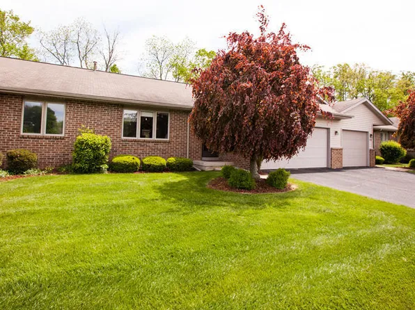 1003 Ironwood Cir NW, Grand Rapids, MI 49534