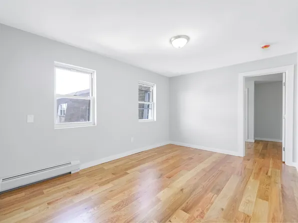 161 18th Street image 17 of 28