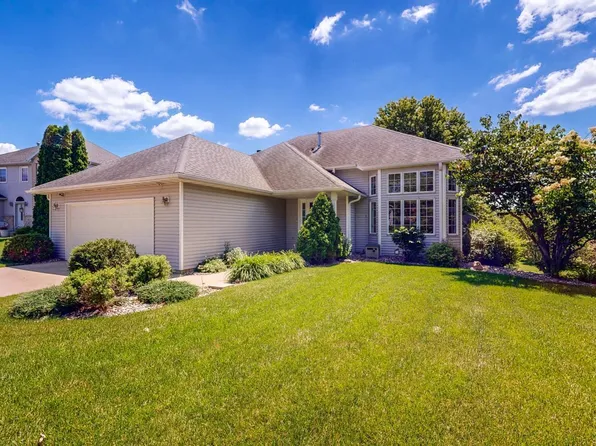 5910 Danvers Ln NW, Rochester, MN 55901