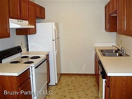 5th image of 3859 Long Dr APT 7